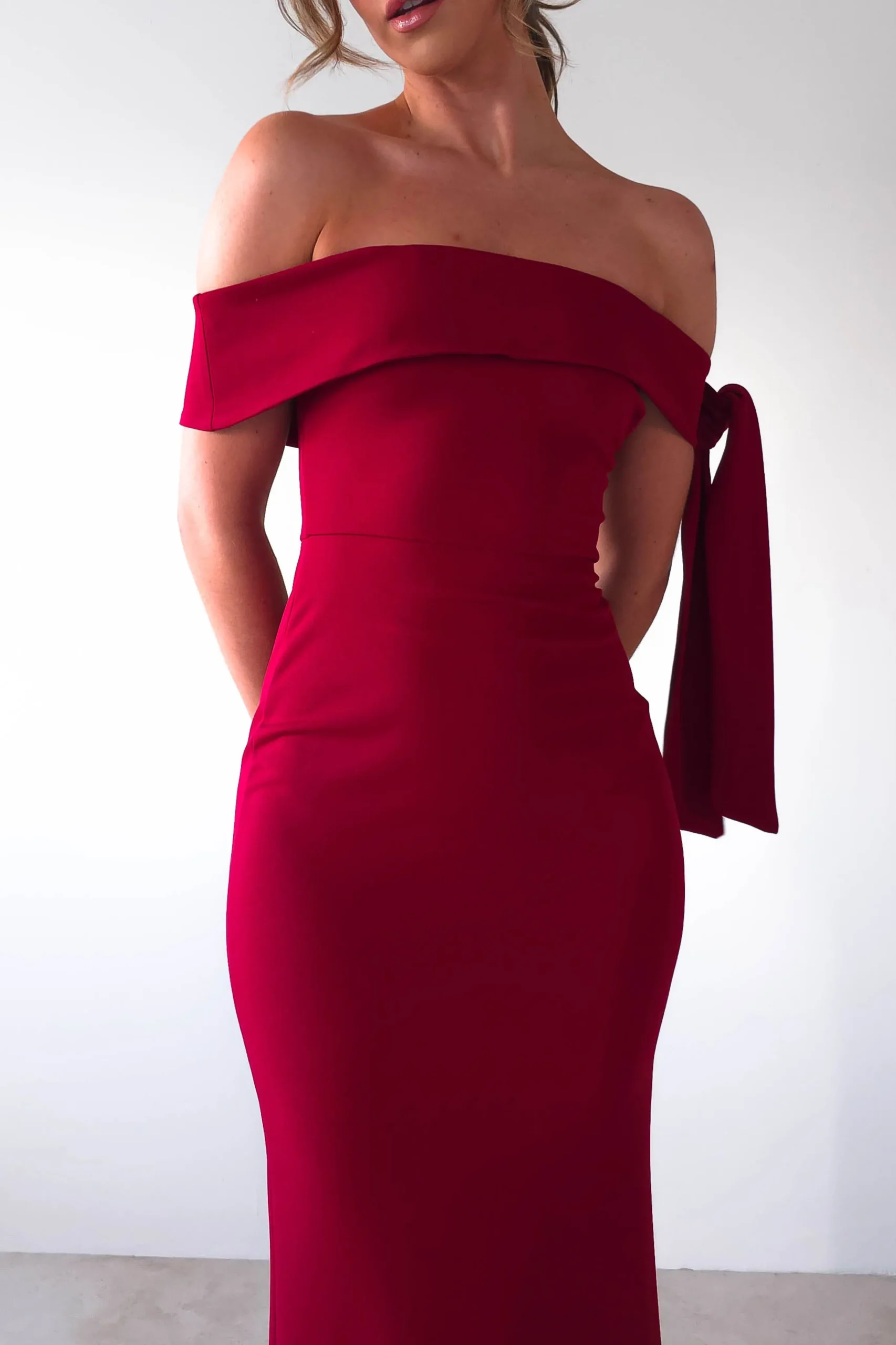 Amalthea Off the Shoulder Midaxi | Dark Red