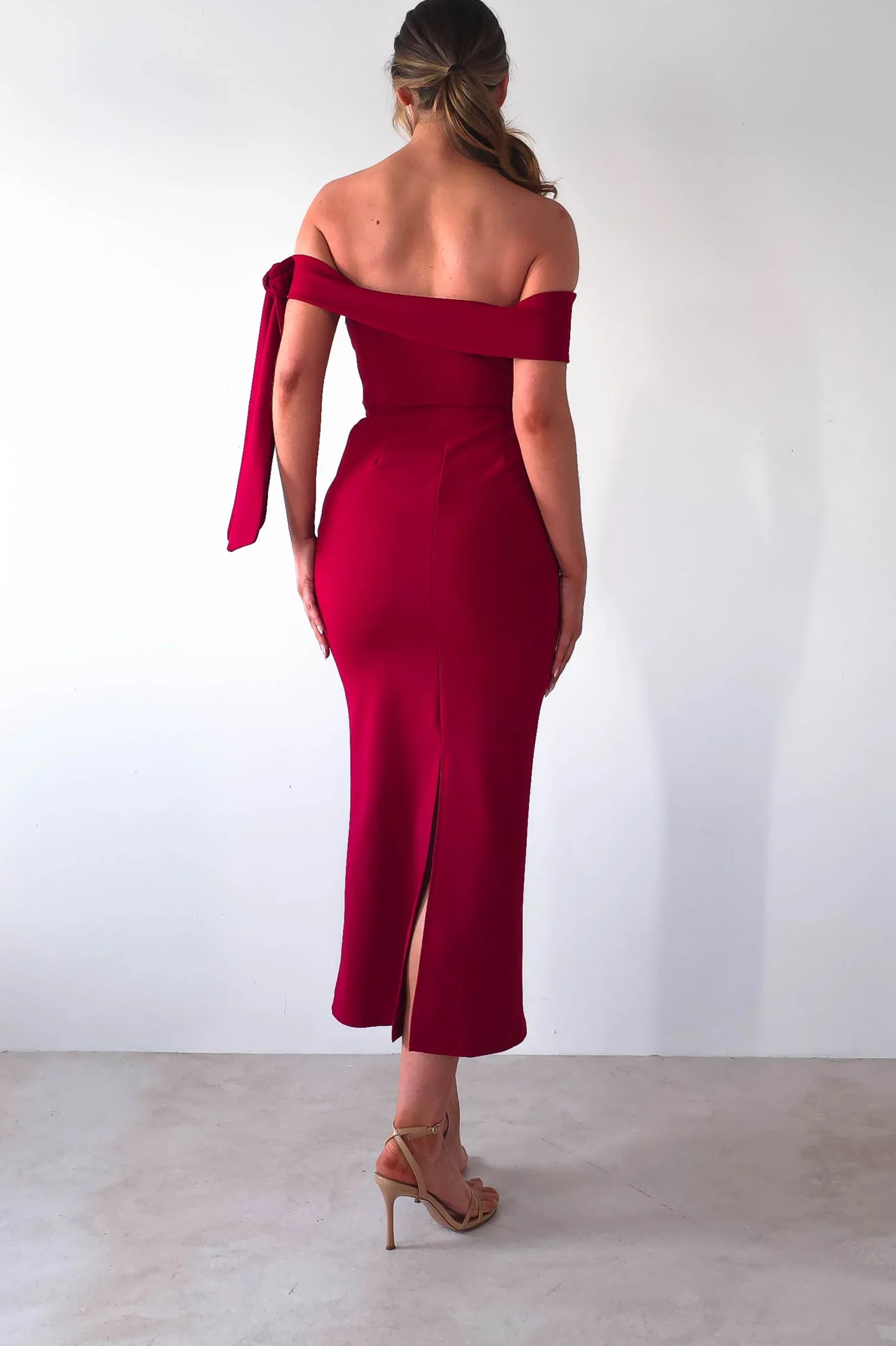 Amalthea Off the Shoulder Midaxi | Dark Red
