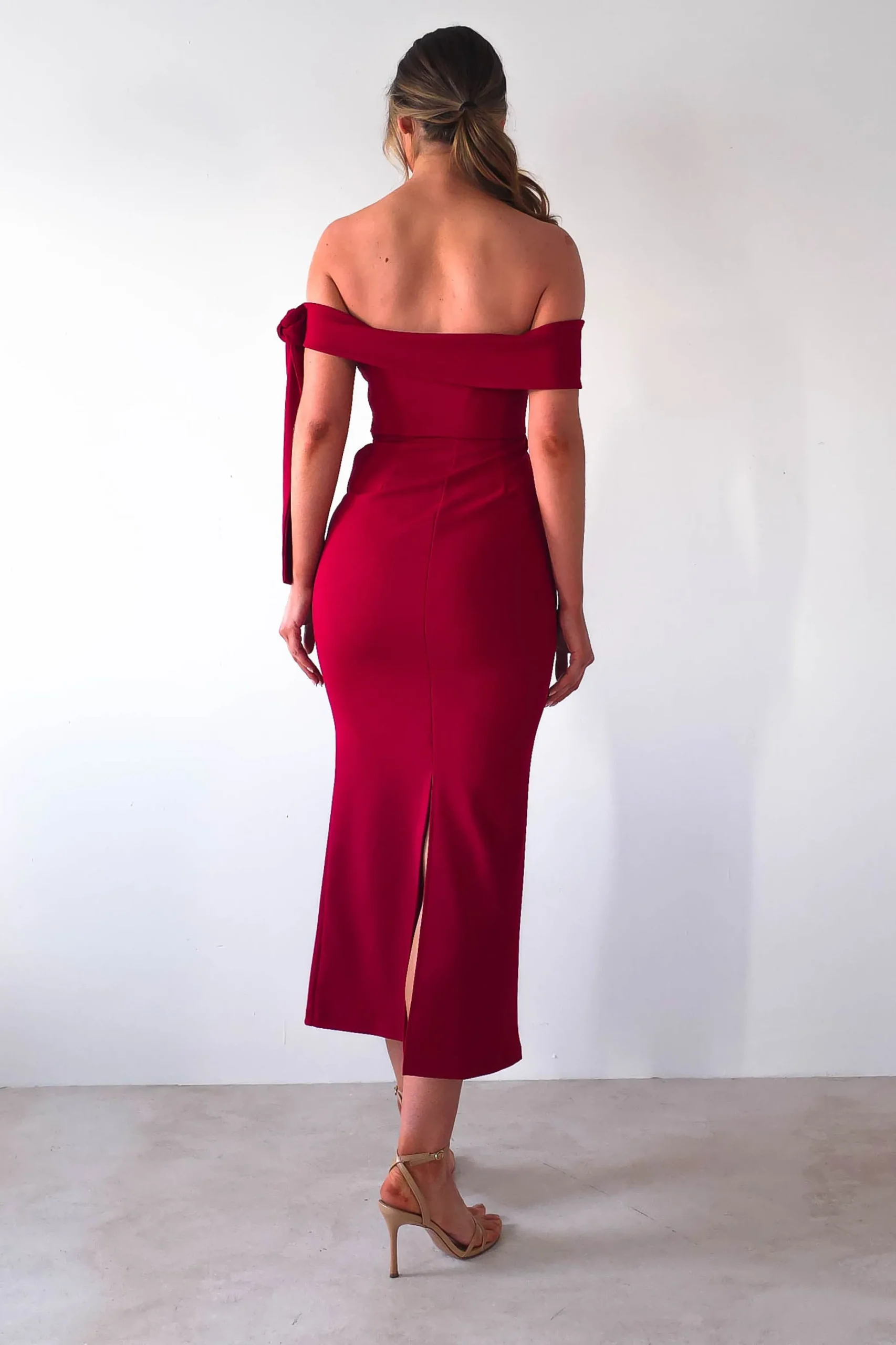 Amalthea Off the Shoulder Midaxi | Dark Red