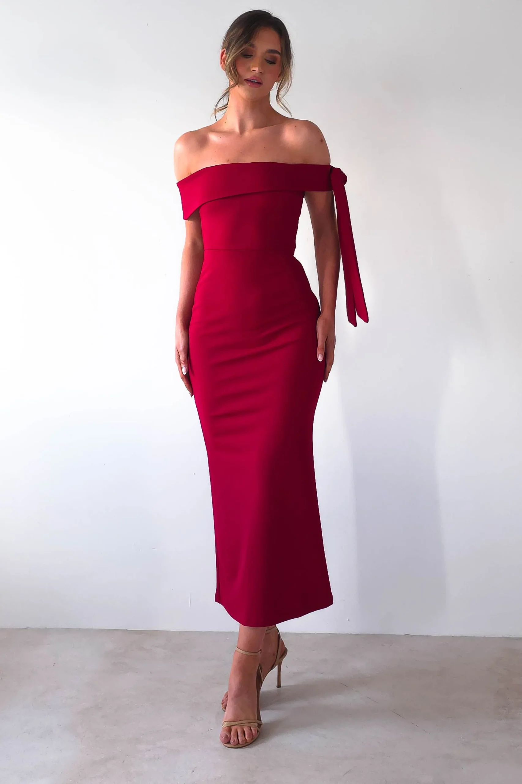 Amalthea Off the Shoulder Midaxi | Dark Red