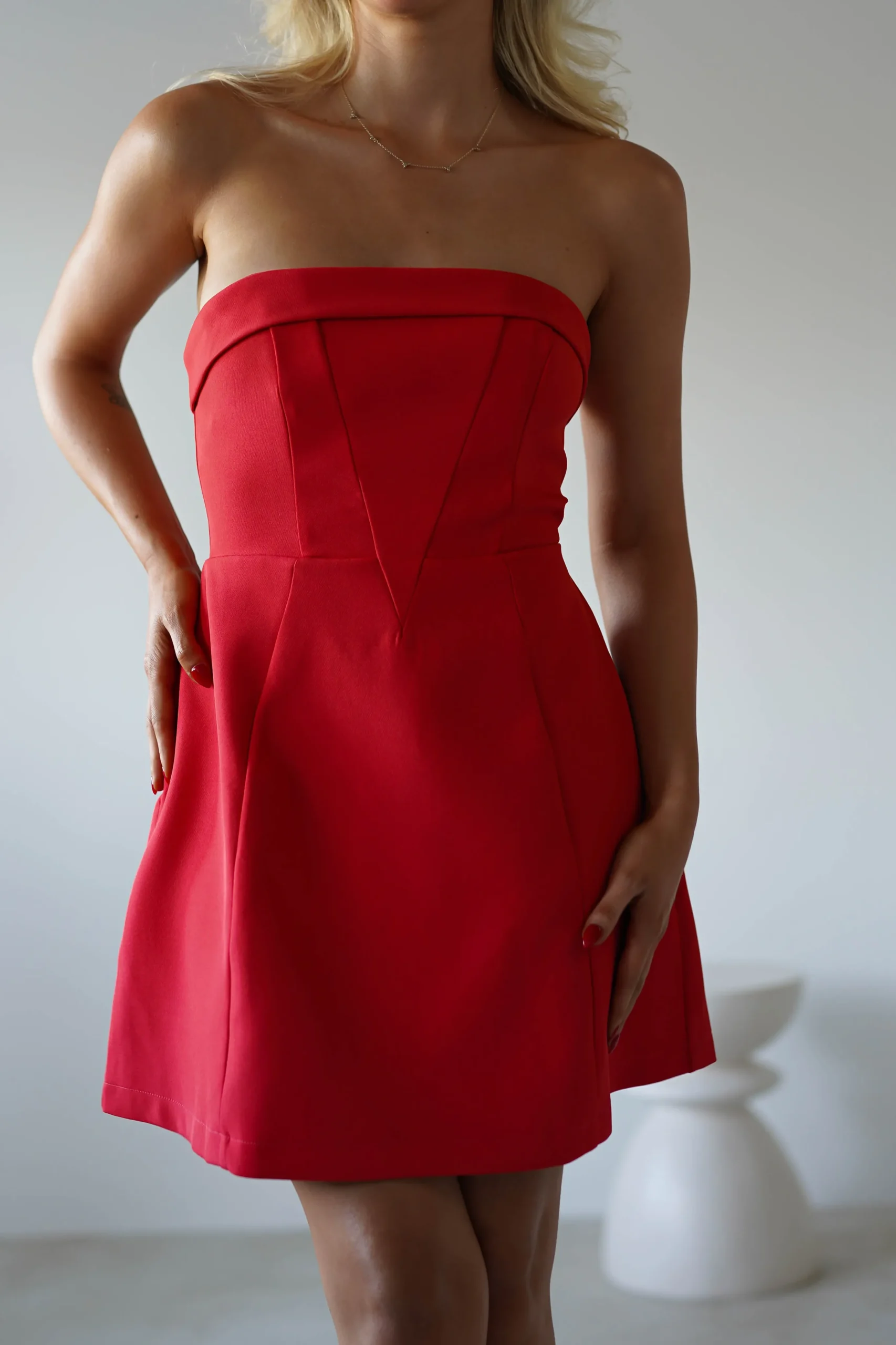 Angelica Strapless Structured Mini Dress | Red