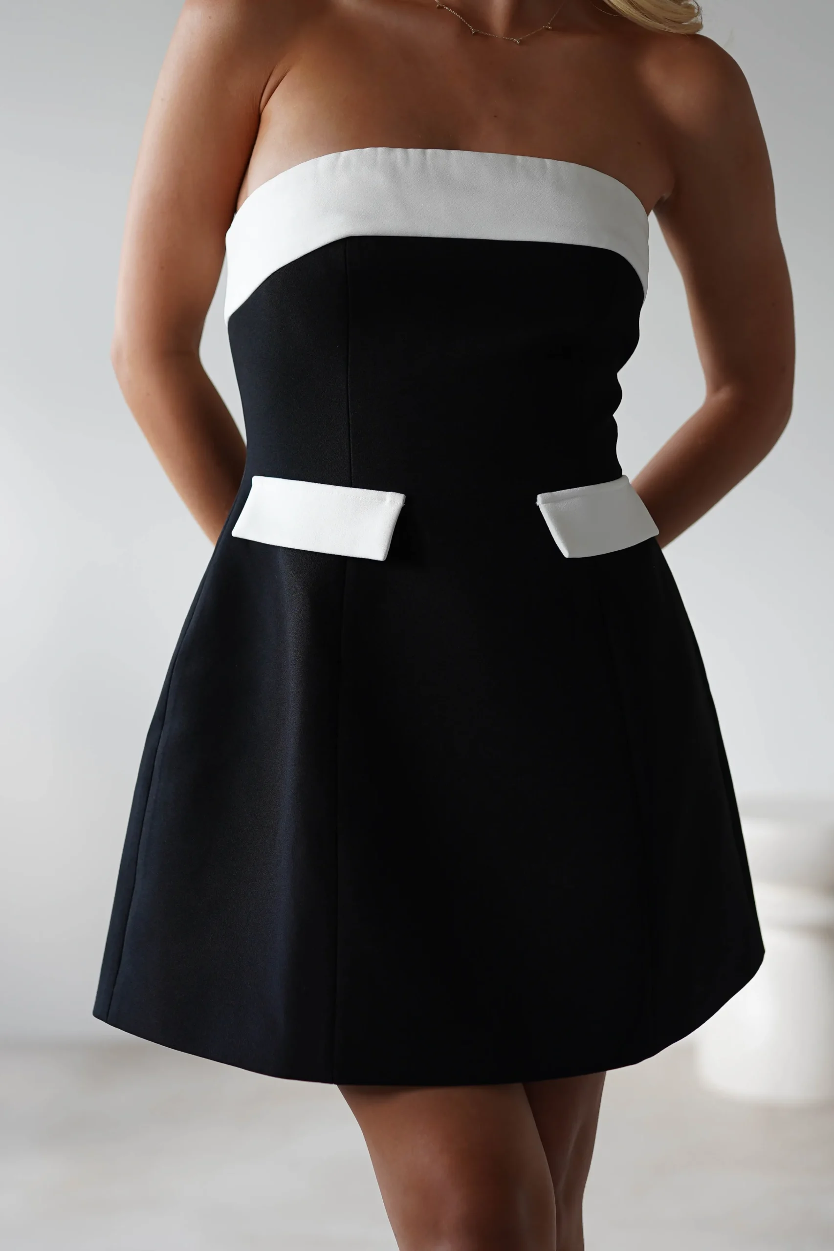 Annie Monochrom Mini Dress | Black/White