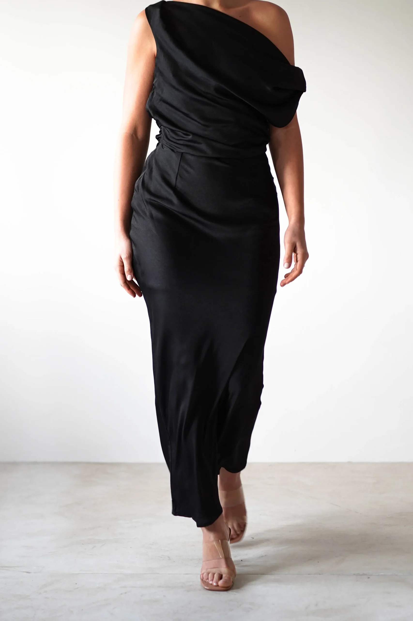 Odelle Soft Off The Shoulder Maxi | Black