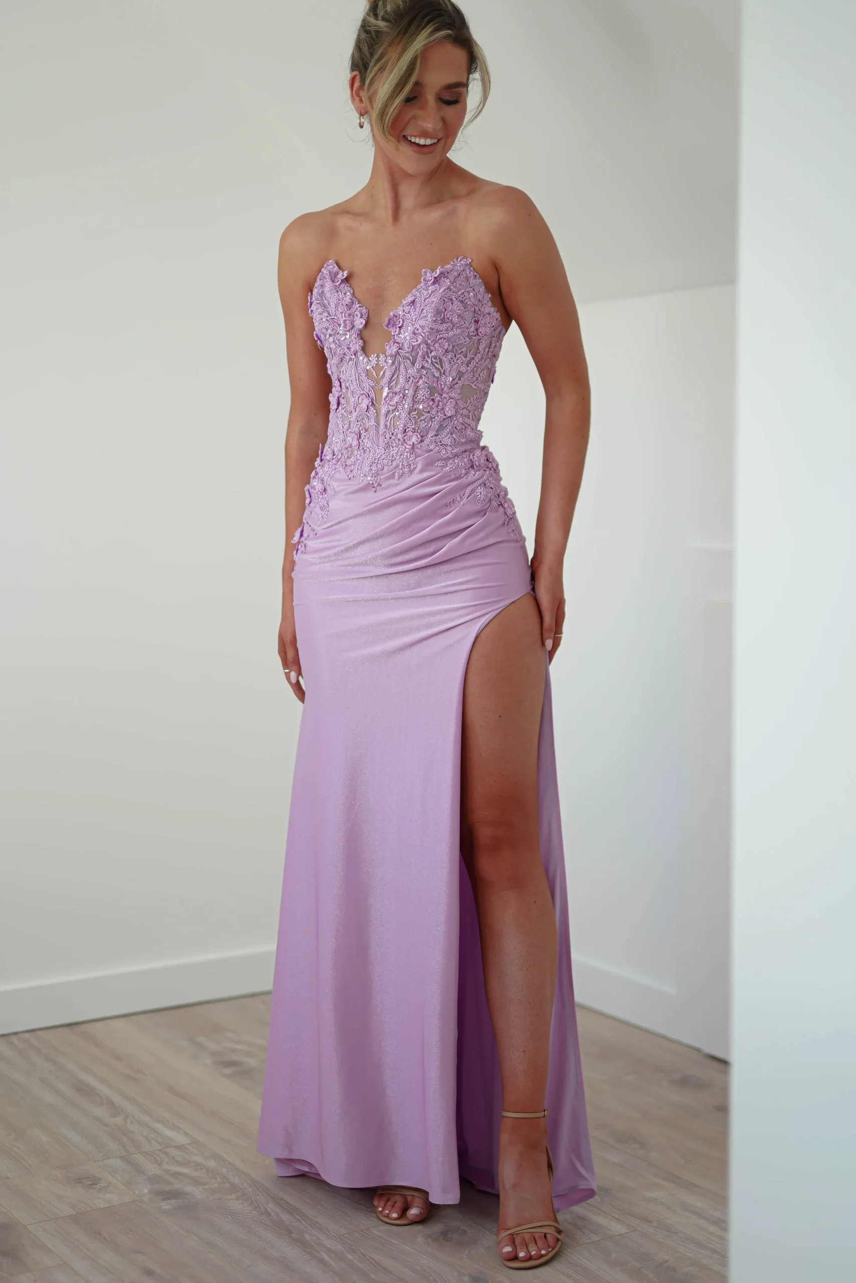Perla Embellished Gown | Lilac