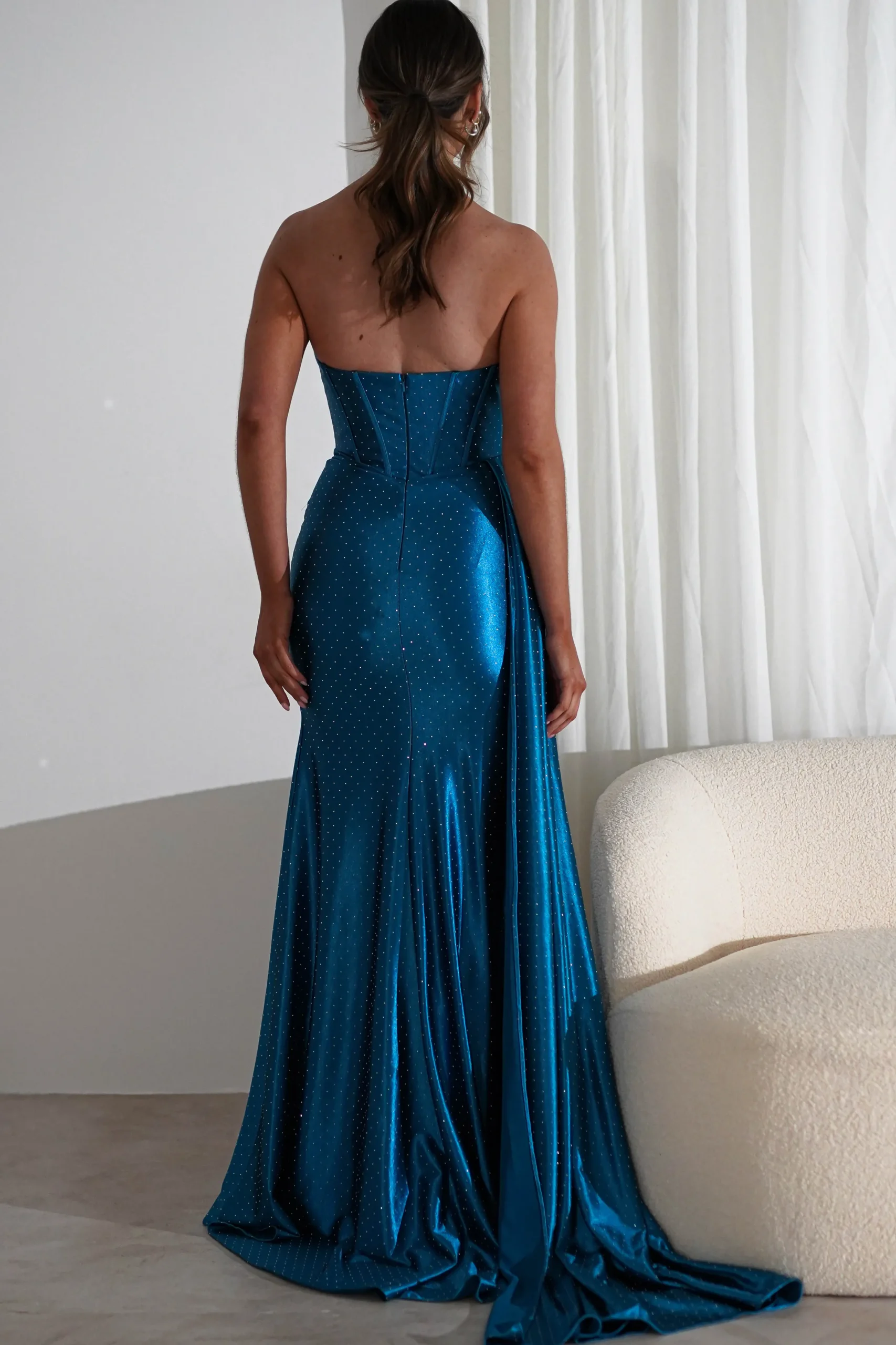 Pranvera Embellished Luxurious Gown | Peacock