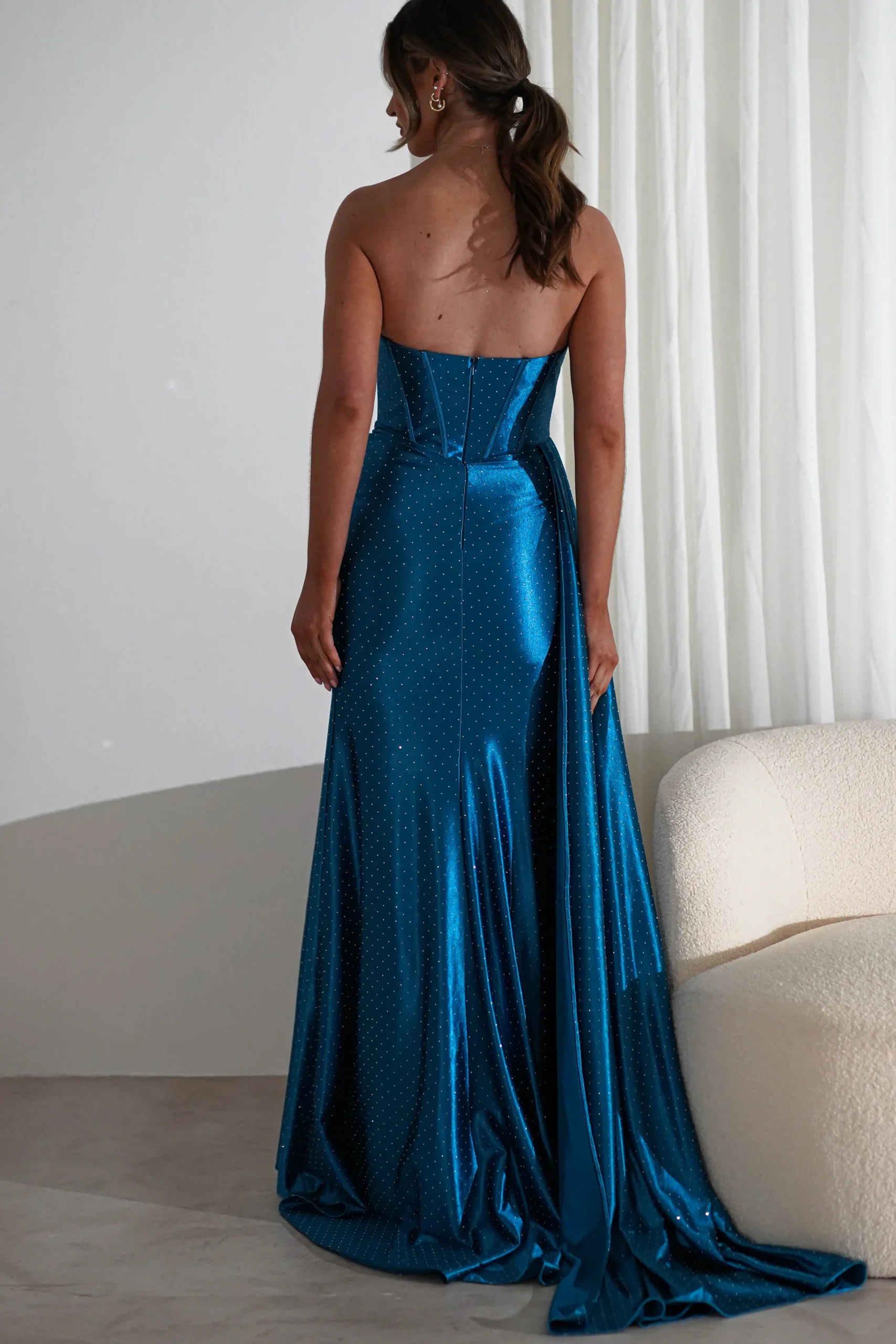 Pranvera Embellished Luxurious Gown | Peacock