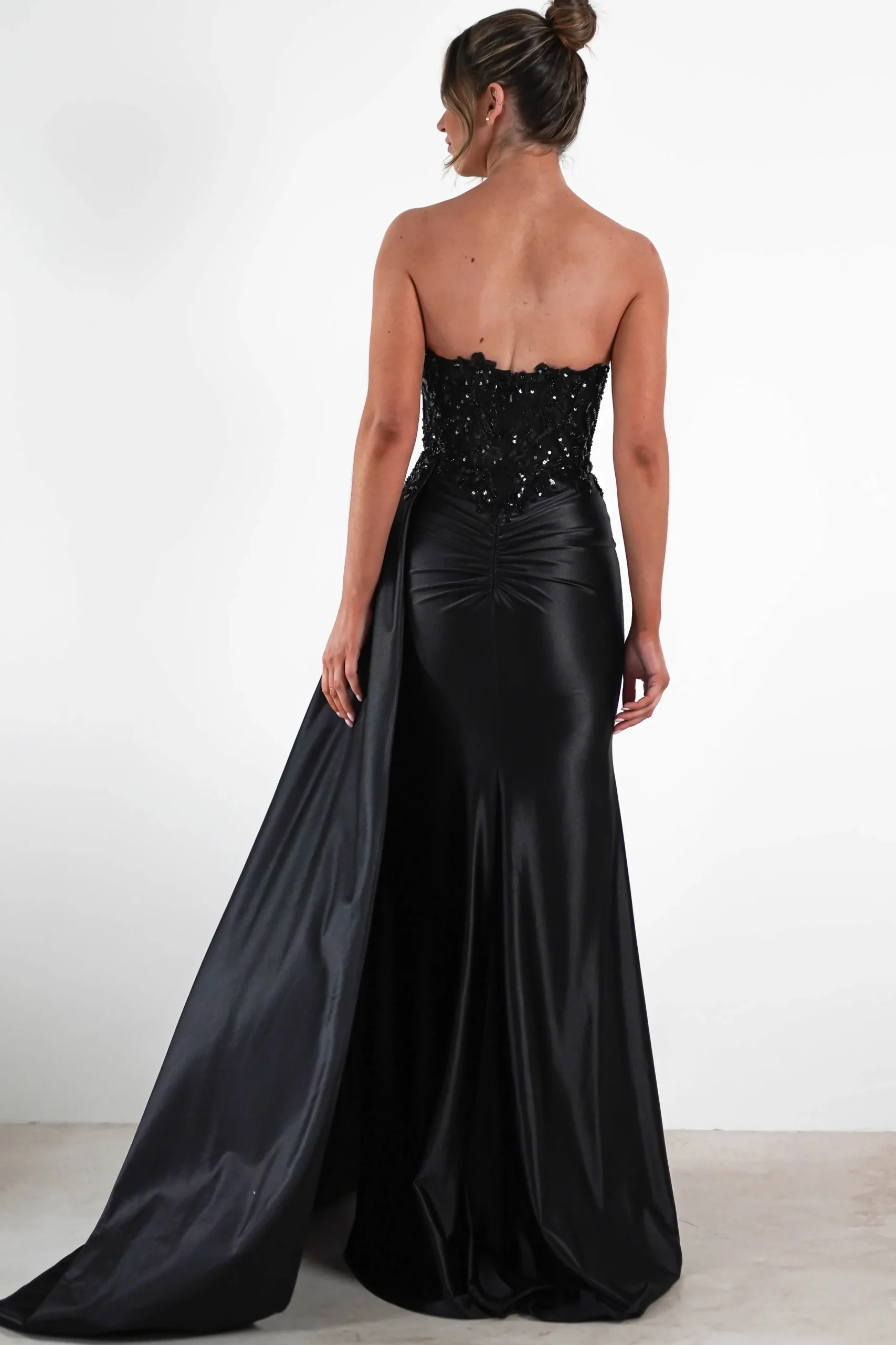 Saraya Bodycon Embellished Gown | Black
