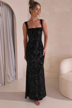 Sharma Squareneck Velvet Gown | Black