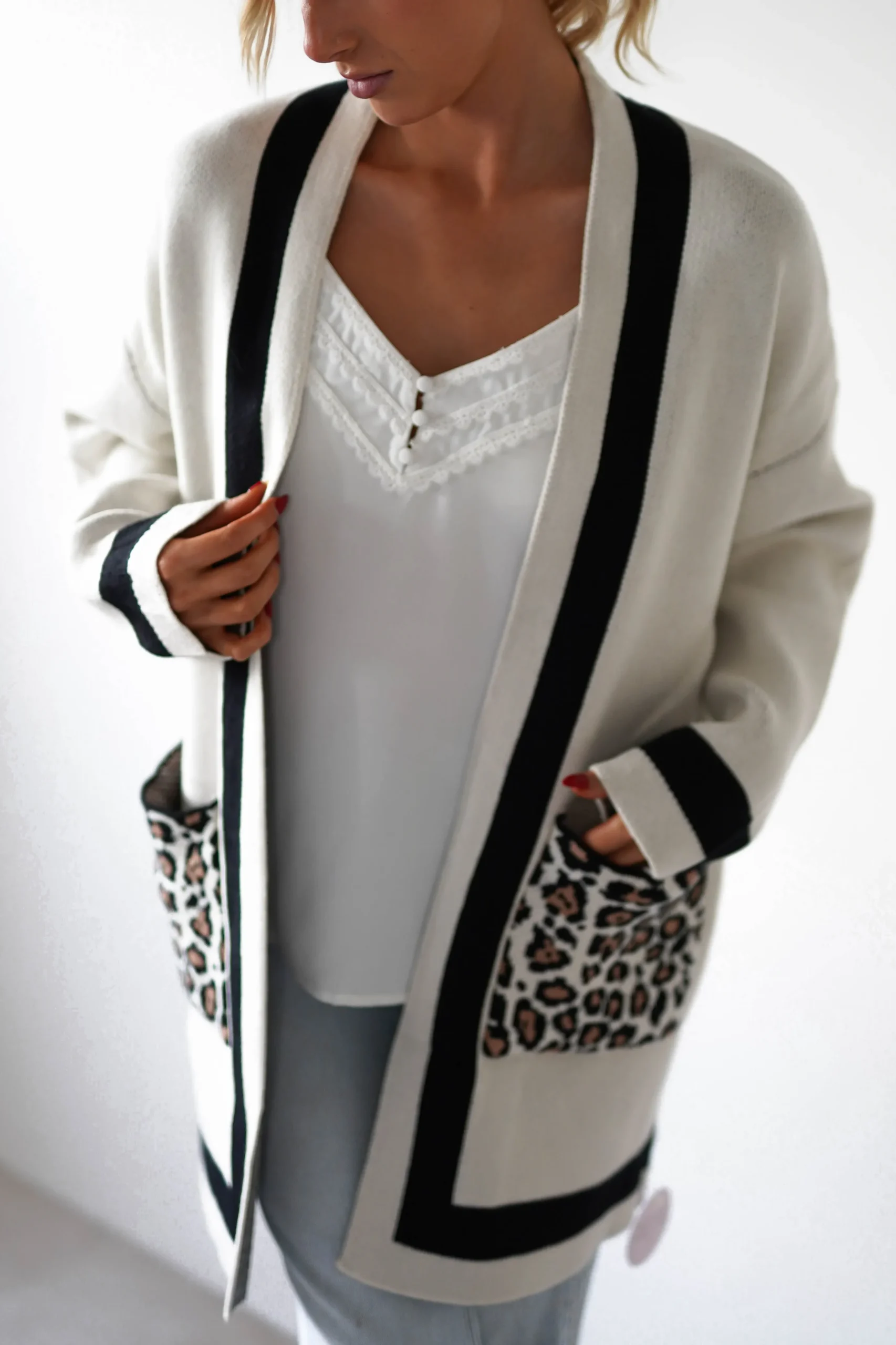 Tadriah Leopard Print Detail Cardigan