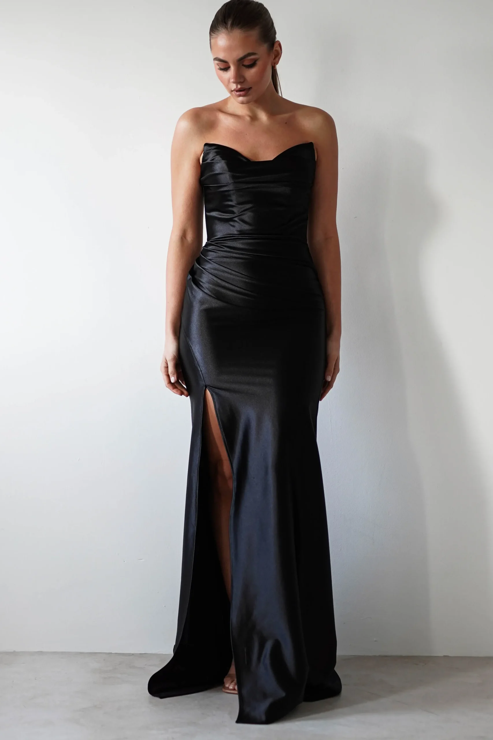 Venice Strapless Bodycon Gown | Black