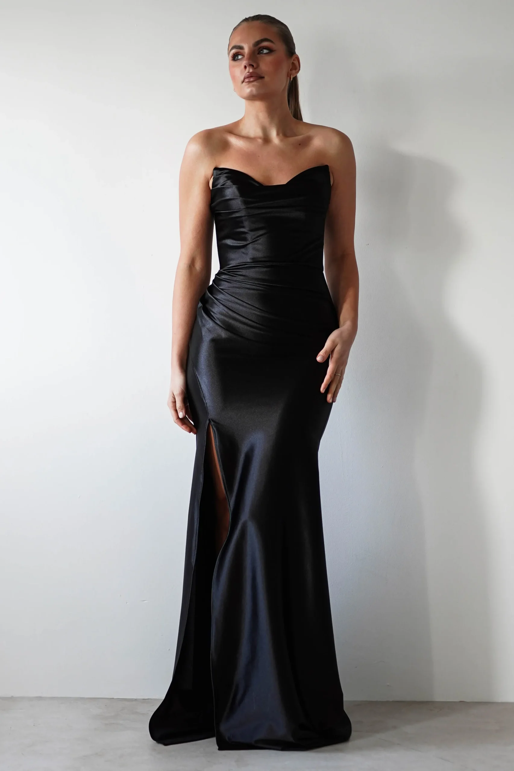 Venice Strapless Bodycon Gown | Black